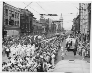 Parade Down Federal Street, circa 1940 / copyright Ohio Historical Society